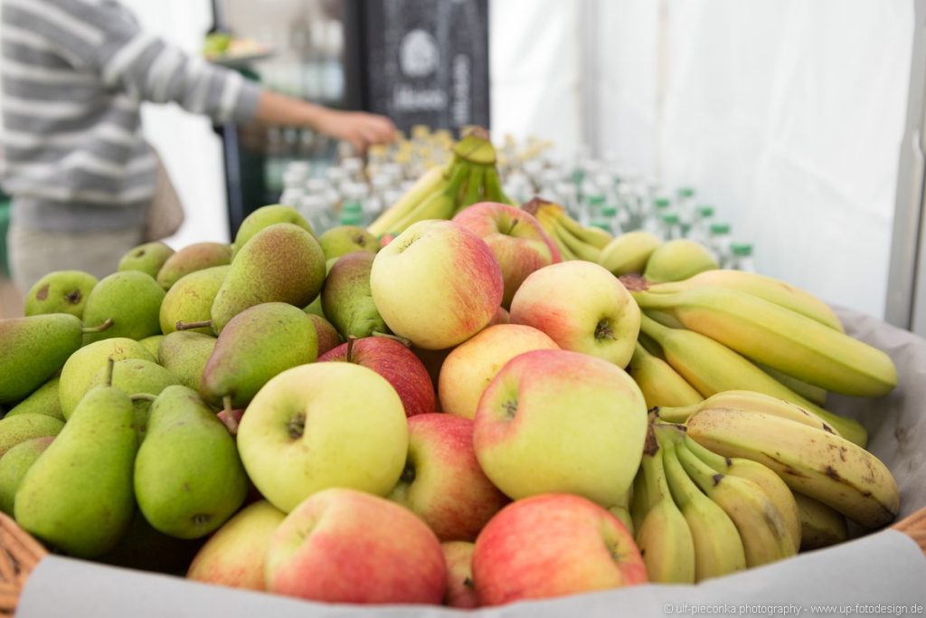 Frisches Obst zum Mittagessen - BUKO 2016 - Fotograf Ulf Pieconka - Würzburg